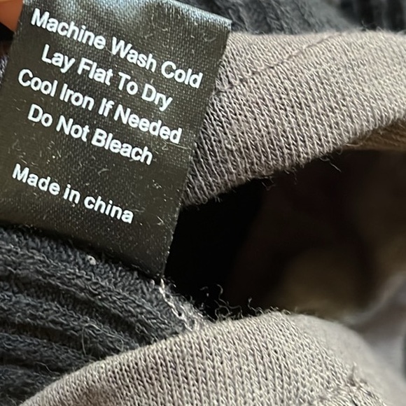 POL Top Pop-over Crisscross Lacing down sleeves Sz L/ Oversize Fit/V-Neck/ NWOT - Picture 14 of 17